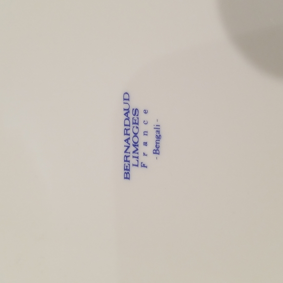 VINTAGE Bernardaud Limoges Porcelain Cake Plate WITH TWO gilt HANDLES - Picture 10 of 16